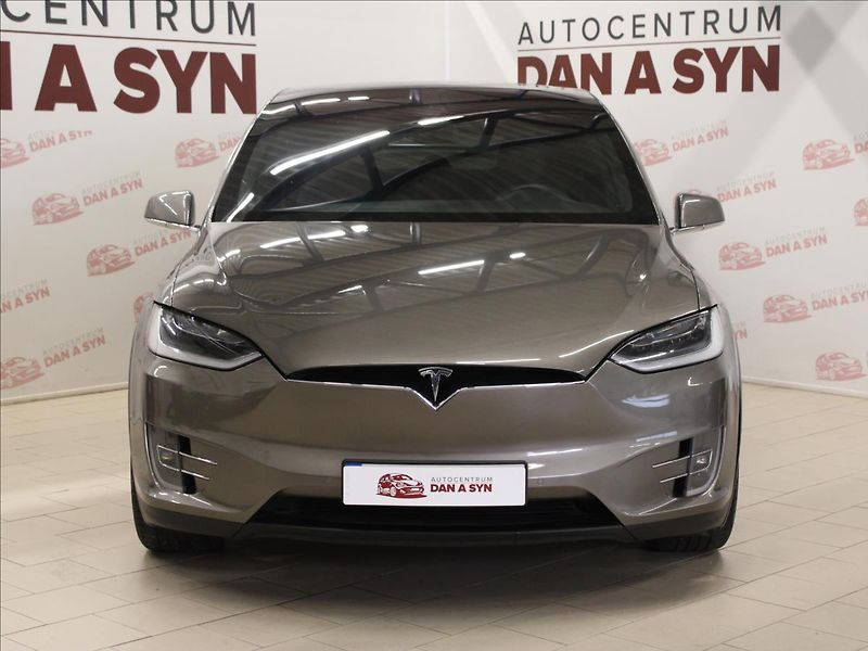 Tesla Model X Dual 90kWh 386KW - fotka 2 z 33