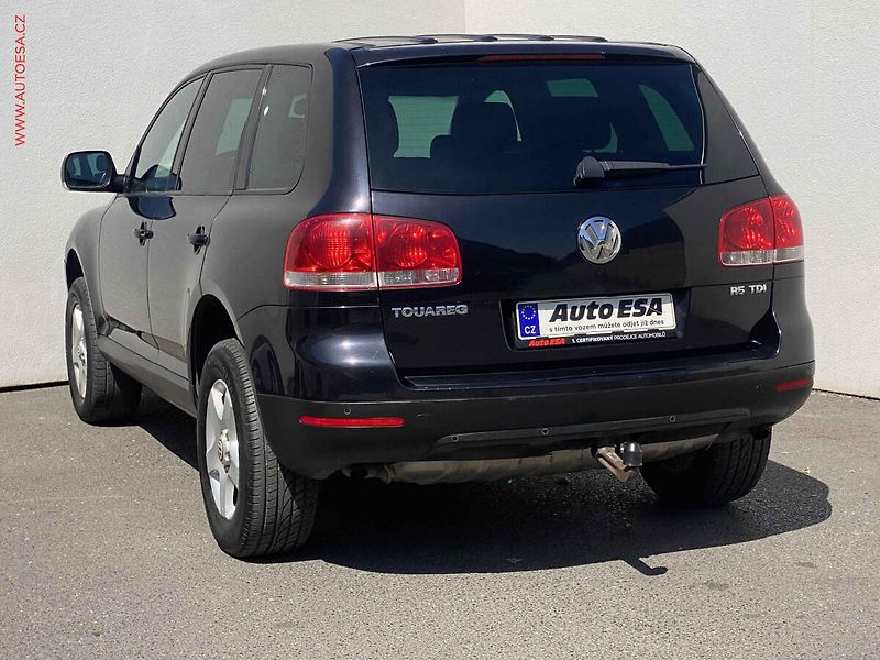 Volkswagen Touareg (2003) 2.5 TDi 4x4 R5, Šíbr, kůže - fotka 6 z 17
