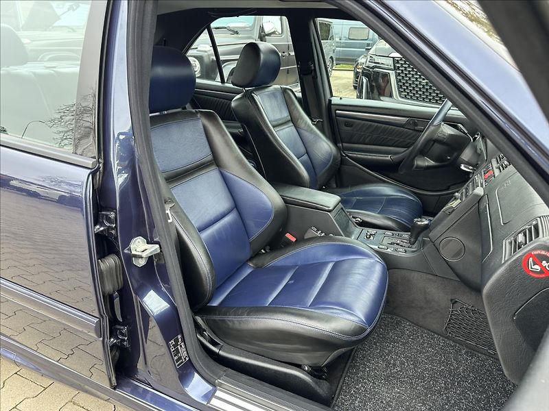 Mercedes-Benz Ostatní 4,3   43 AMG - fotka 12 z 28