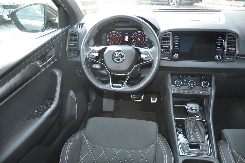 Škoda Karoq 2.0TSi 140kW 4x4 dsg SportLine - fotka 5 z 21