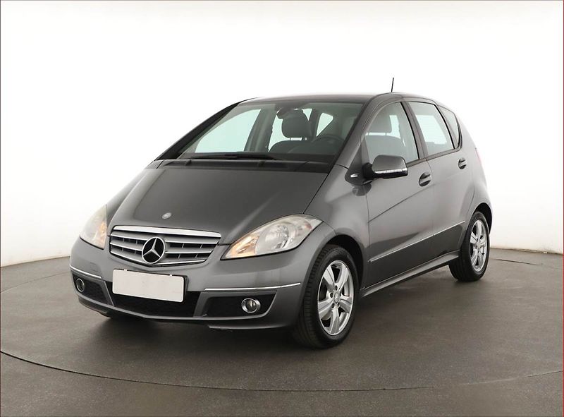 Mercedes-Benz Třídy A (2010) A 180 CDI , Serv.kniha - fotka 2 z 13