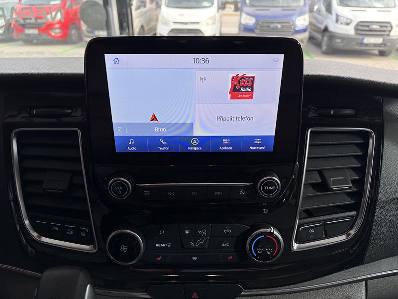 Ford Tourneo Custom - fotka 15 z 16