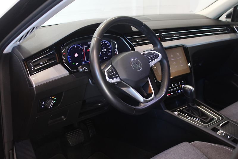 Volkswagen Passat (2023) 2.0TDI DSG Display Tažné - fotka 16 z 37