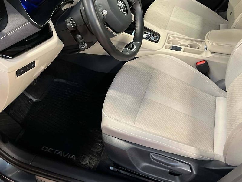 Škoda Octavia (2021) Combi Style 2.0 TDI DSG - fotka 15 z 20
