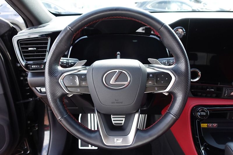Lexus NX 350h 2,5HSD 140kW F-Sport 4x4 - fotka 21 z 37