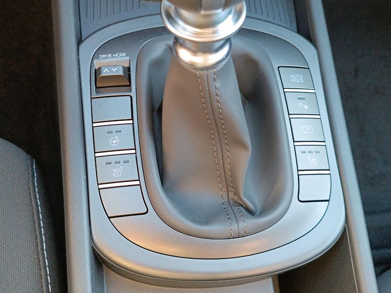 Hyundai Kona (2026) SMART 1,0 T-GDI 4×2 85 kW - fotka 12 z 12