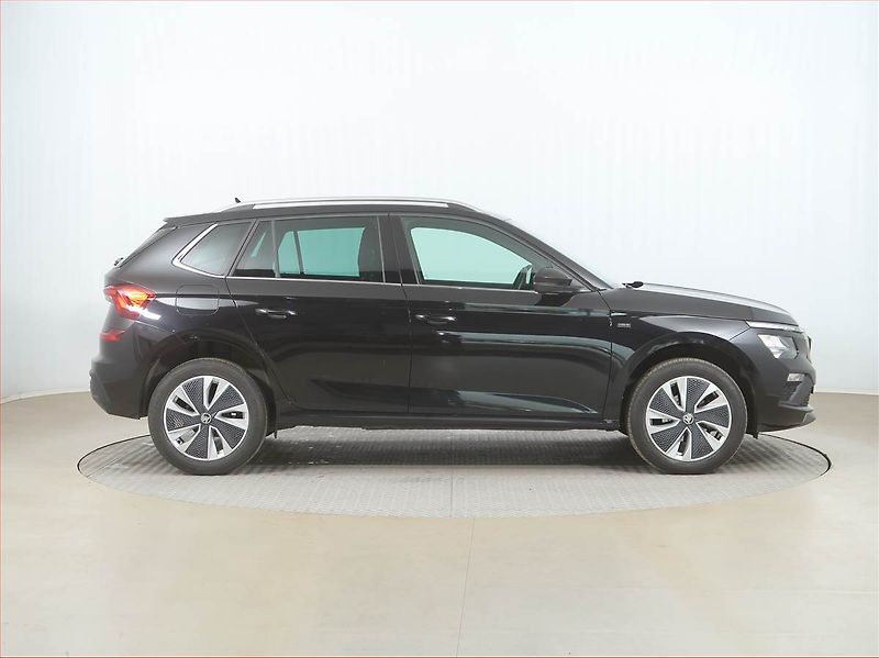 Škoda Kamiq (2024) 1.0 TSI, Drive, FullLed - fotka 6 z 15