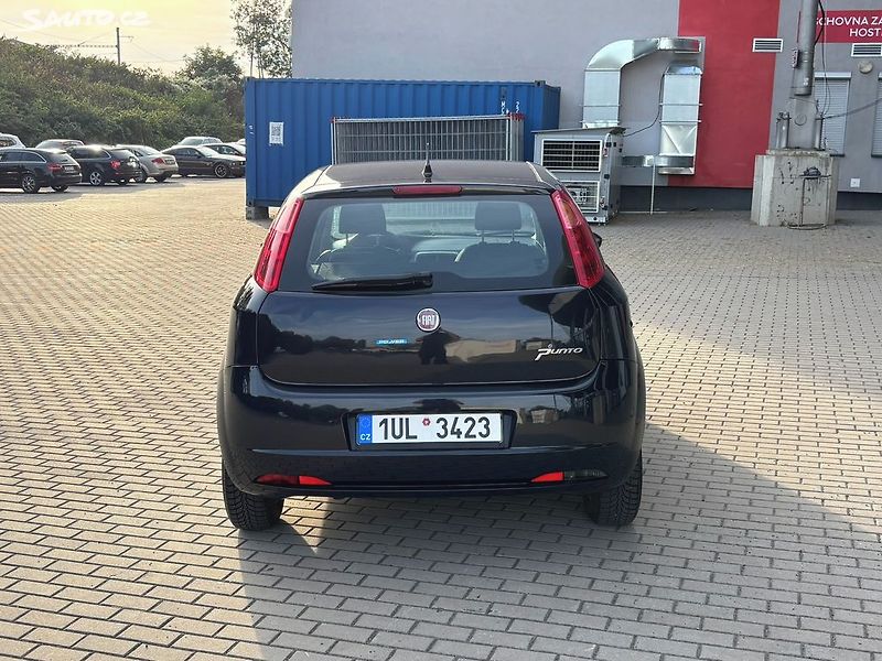 Fiat Punto (2009) 1.4i, 57kw Nová STK - fotka 4 z 19