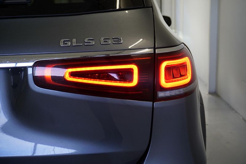 Mercedes-Benz GLS 63 AMG FULL OPTIONS - fotka 12 z 50