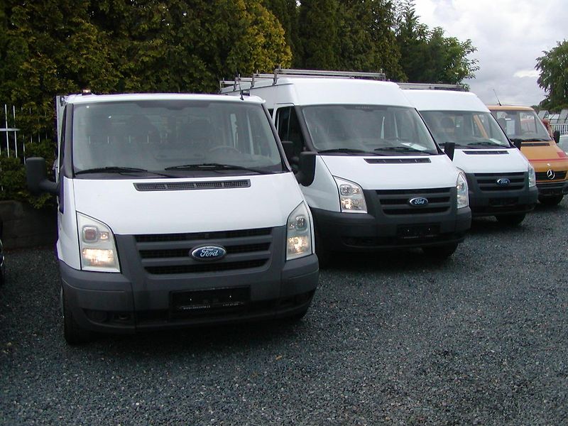 Ford Transit (2011) 2.2TDCi, 6MÍST, 350L,196TIS.KM - fotka 47 z 50