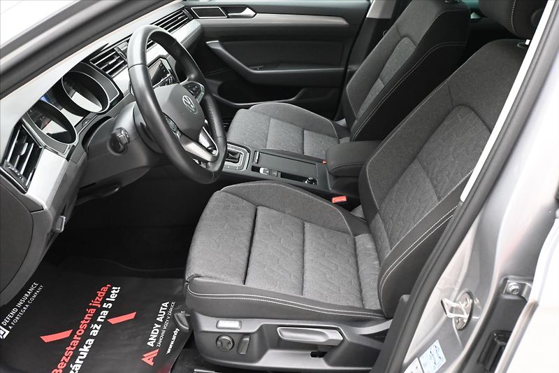 Volkswagen Passat 2,0 TDI 110 kW DSG Business Zá - fotka 13 z 32