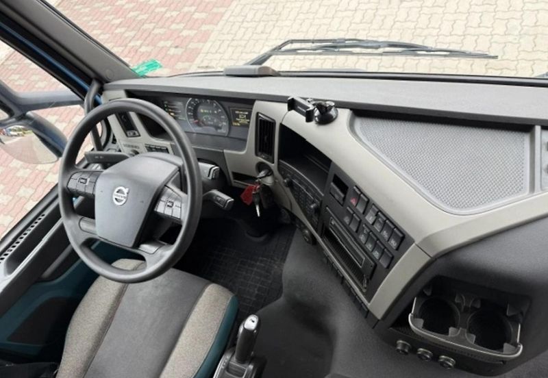 Volvo FM (2016) 330 shrnovačka EURO 6 - fotka 7 z 12