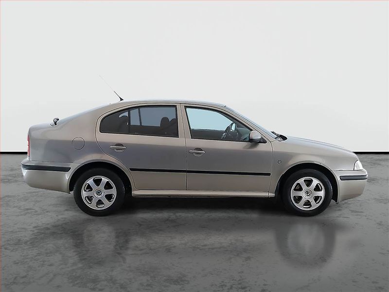 Škoda Octavia (2009) 1.9 TDI , nová STK, Tažné - fotka 6 z 11