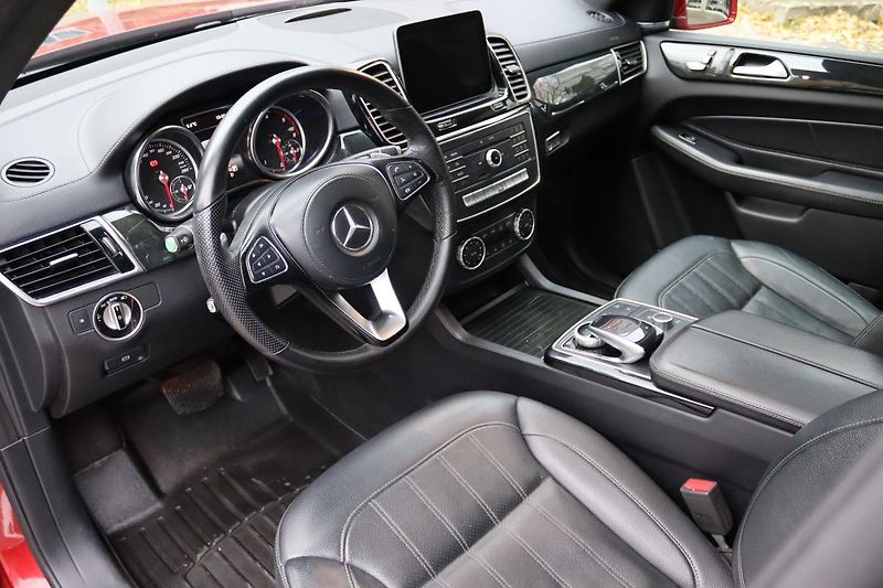 Mercedes-Benz GLS 350D 4MATIC AMG PAKET 190kW - fotka 20 z 50