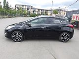 Hyundai i30 1,6CRDi  Automat!! 2 x kola! - náhled 2