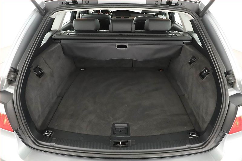 Renault Grand Scénic (2012) 1.5 dCi, 7 míst, Navi - fotka 13 z 17