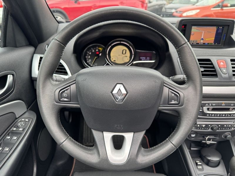 Renault Mégane (2011) 1.4TCe Navi Digi Klima - fotka 9 z 45
