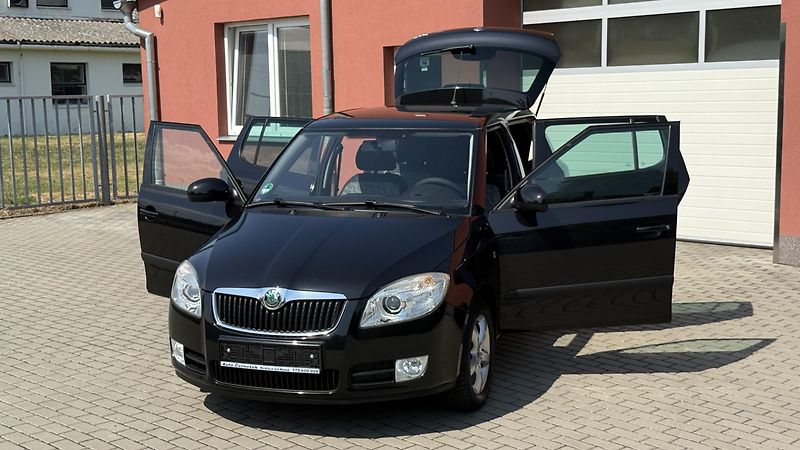 Škoda Fabia (2010) 1.4 16V*63kW*STYLE-EDITION*TOP - fotka 25 z 25