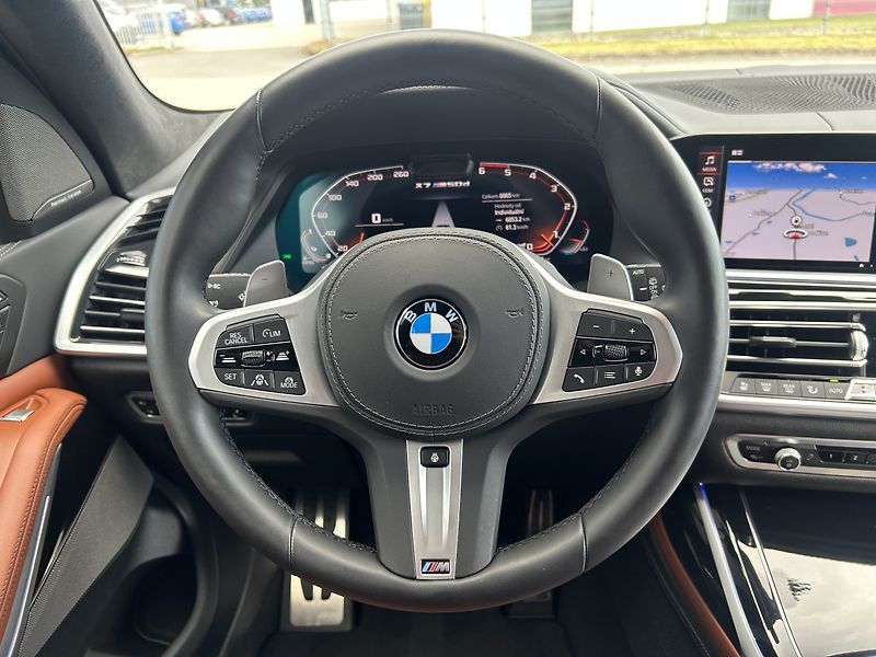 BMW X7 M50D Final Edition 1/100 - fotka 15 z 39