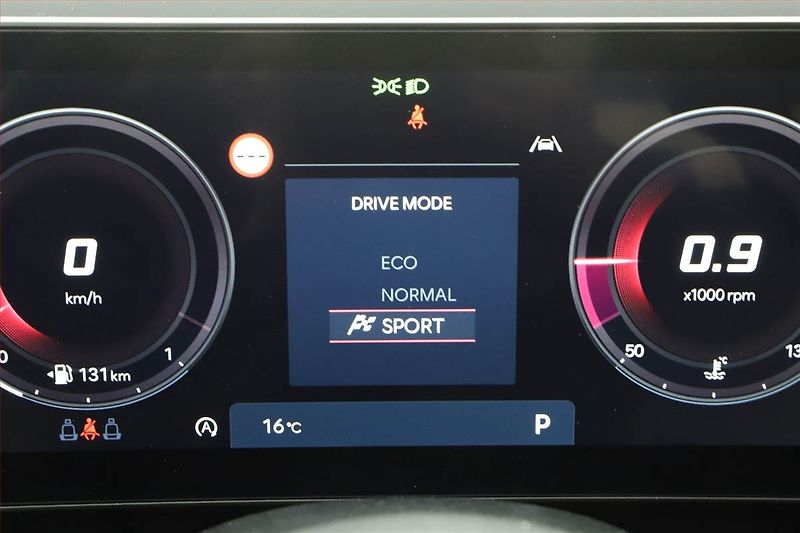 Hyundai Tucson (2025) 1.6 T-GDI, N-Line, FullLed - fotka 13 z 17