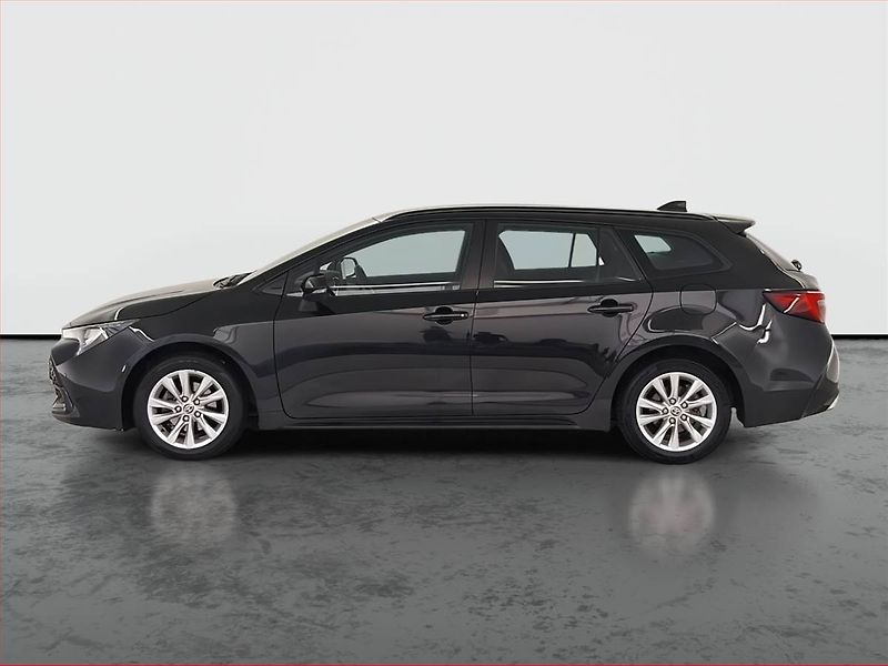 Toyota Corolla (2024) 1.8 Hybrid - fotka 3 z 24