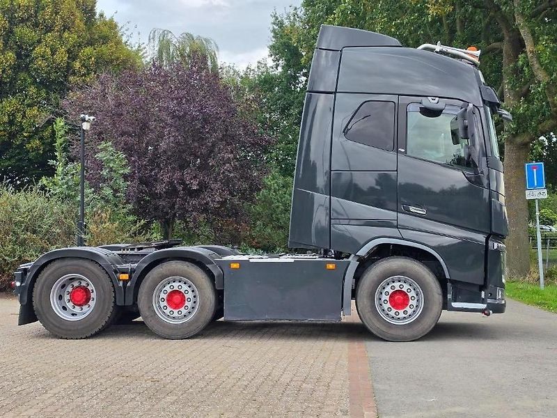 Volvo FH (2016) 750 6x2 tahač EURO 6 - fotka 16 z 18