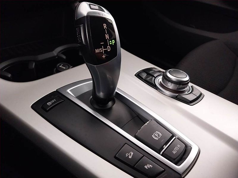 BMW X3 (2011) xDrive20d, 4X4, Automat - fotka 16 z 19