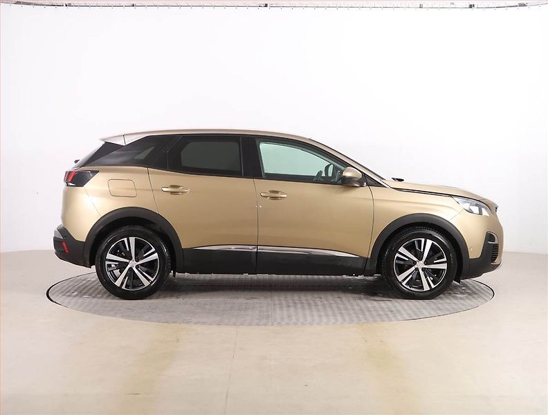 Peugeot 3008 (2017) Allure 1.6 THP, Automat - fotka 6 z 21