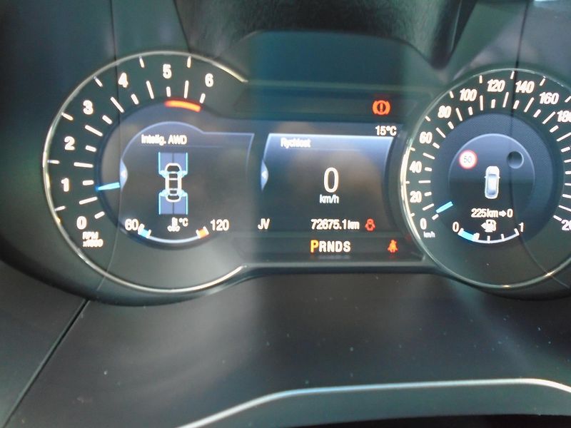 Ford Edge 2,0EcoBlue 175kW 8AT Vignale - fotka 27 z 45