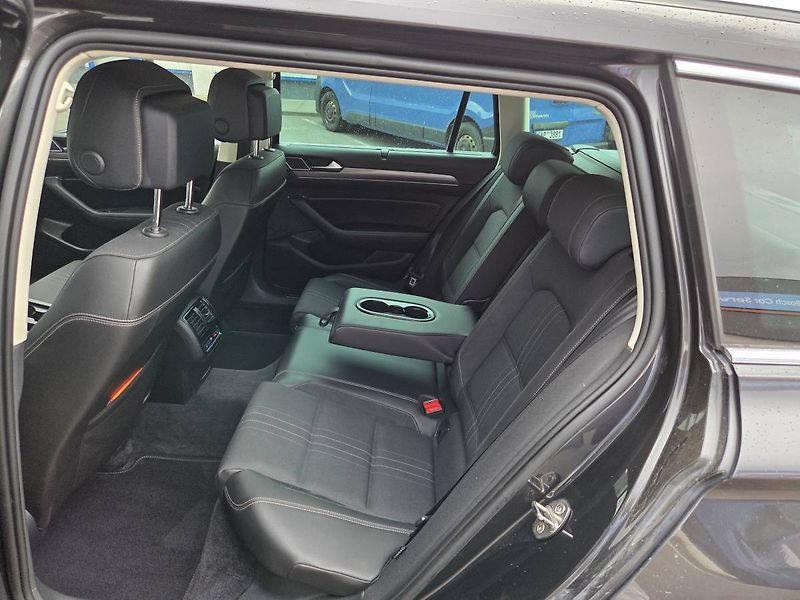 Volkswagen Passat Variant (2019) Passat Alltrack 2.0 BiTDI - fotka 35 z 50