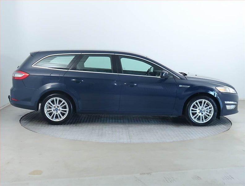Ford Mondeo (2010) Titanium 2.0 TDCi, Tažné - fotka 6 z 18