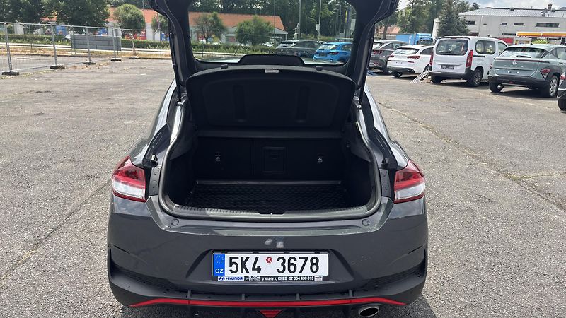 Hyundai i30 (2025) Fastback 1,5 TGDI MT NLINE  - fotka 10 z 10