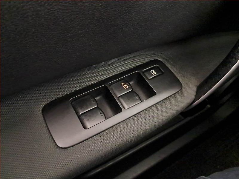 Nissan Qashqai (2012) 2.0 dCi, 4X4, Tempomat - fotka 17 z 18