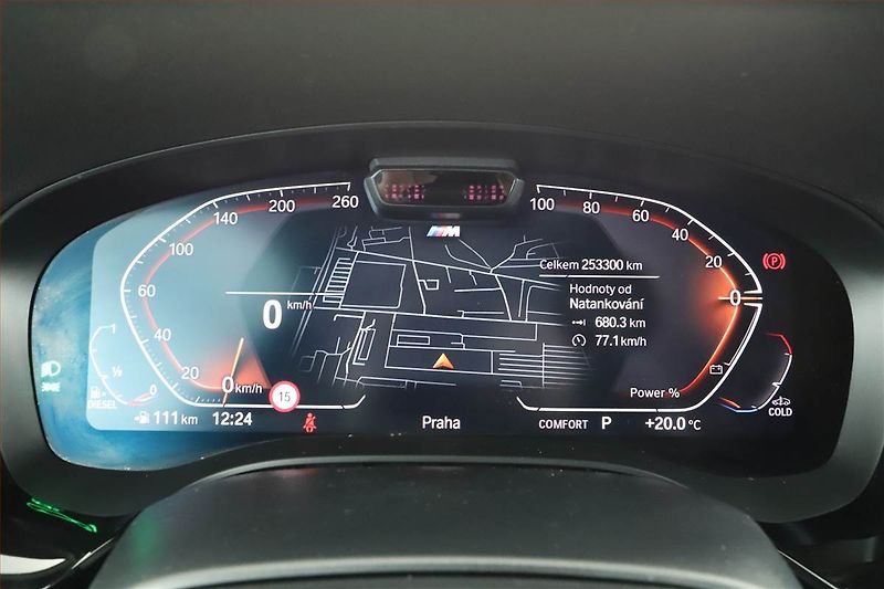 BMW Řada 5 (2021) M Sport 530d xDrive - fotka 7 z 21