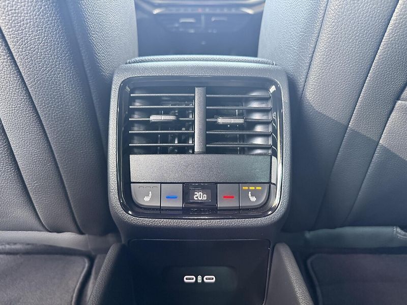 Škoda Octavia DSG 1,5TSi 110kW SportLine - fotka 23 z 25