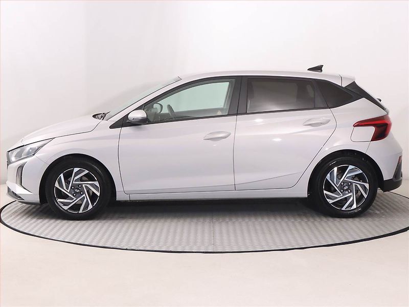 Hyundai i20 (2025) 1.0 T-GDI, Automat, Serv.kniha - fotka 3 z 21