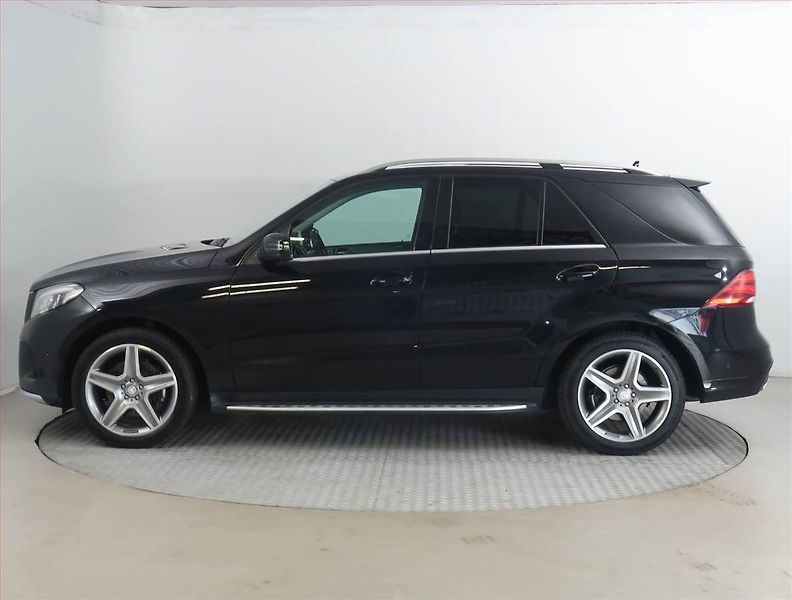 Mercedes-Benz GLE (2016) Avantgarde 350 d - fotka 3 z 19