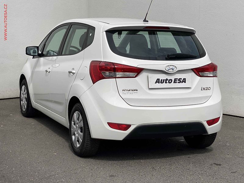 Hyundai ix20 (2013) 1.4i, AC, +kola - fotka 6 z 15
