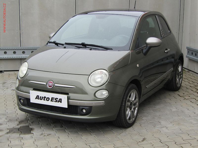 Fiat 500 (2010) 1.4i, servis.kniha - fotka 3 z 16