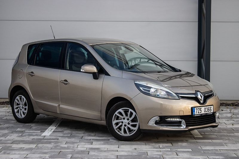 Renault Scénic - fotka 3 z 23