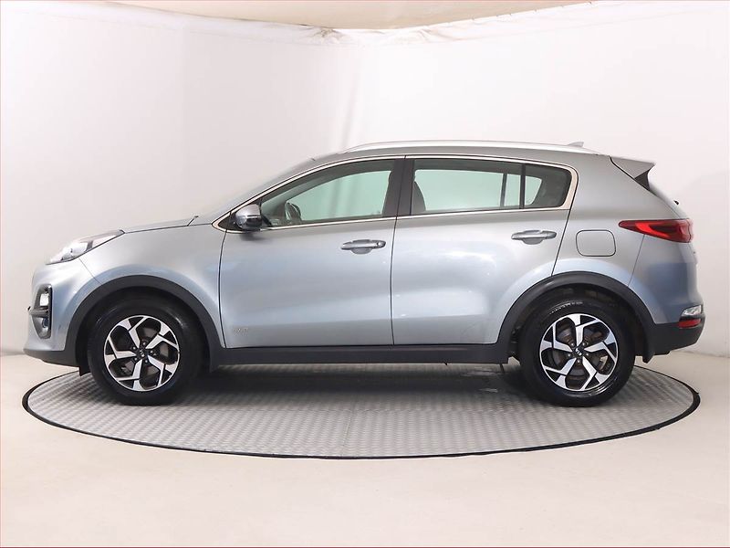 Kia Sportage (2019) 1.6 CRDi, 4X4, Automat - fotka 3 z 23