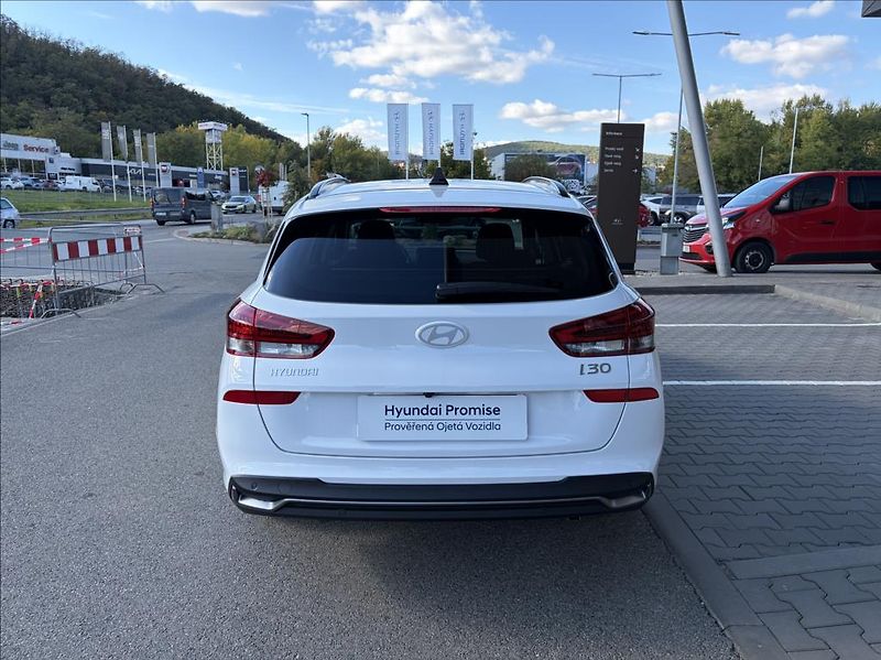 Hyundai i30 (2026) 1,6 T-GDI DCT  WG FL Go Czech - fotka 6 z 20