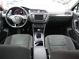 Volkswagen Tiguan (2016) 2.0 TDi, Highline, LED, panor - náhled 8