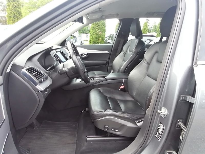Volvo XC90 (2015) D5 AWD Momentum Head-up - fotka 9 z 21