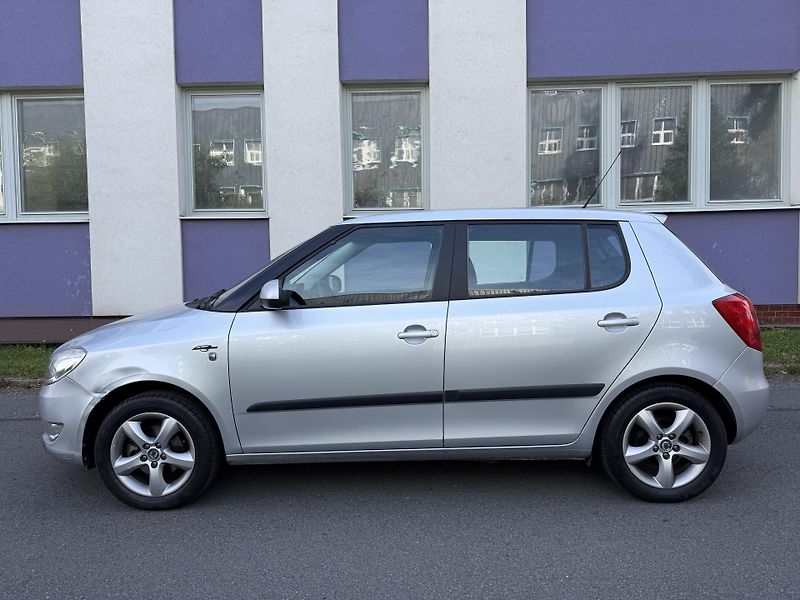 Škoda Fabia 1,2 TSI SERVIS.KN. - fotka 2 z 32