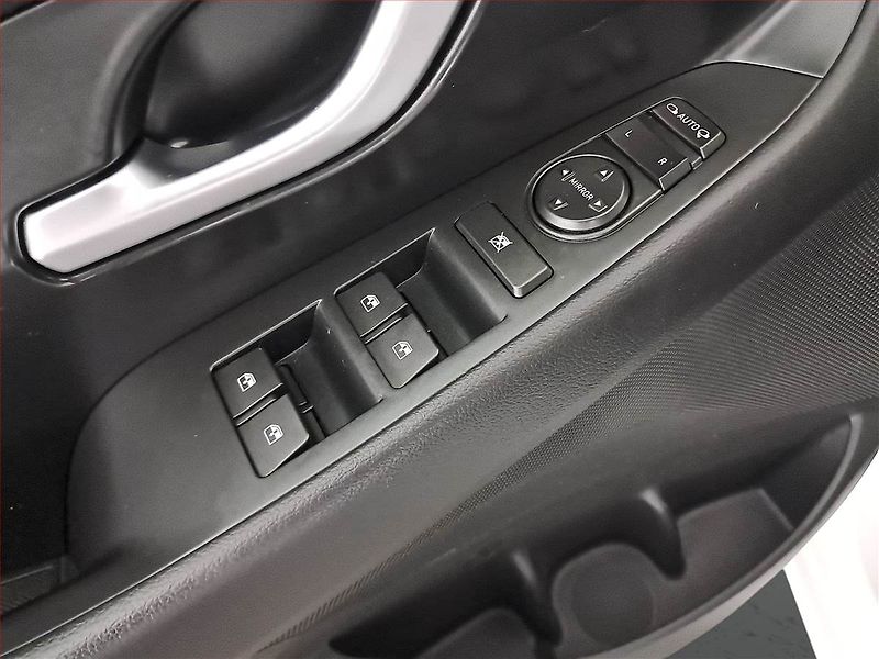 Hyundai i30 (2024) 1.0 T-GDI, Automat, Serv.kniha - fotka 15 z 16