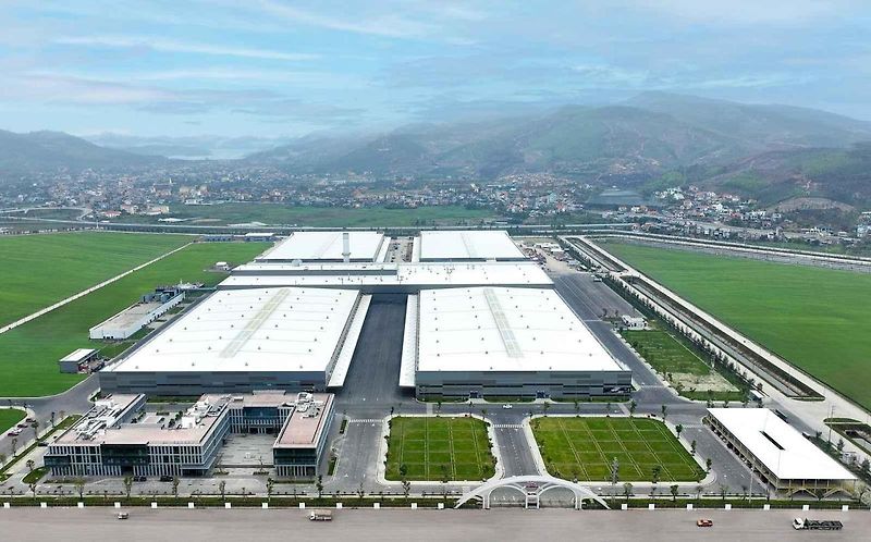 Továrna na výrobu automobilů ve vietnamské provincii Quang Ninh.