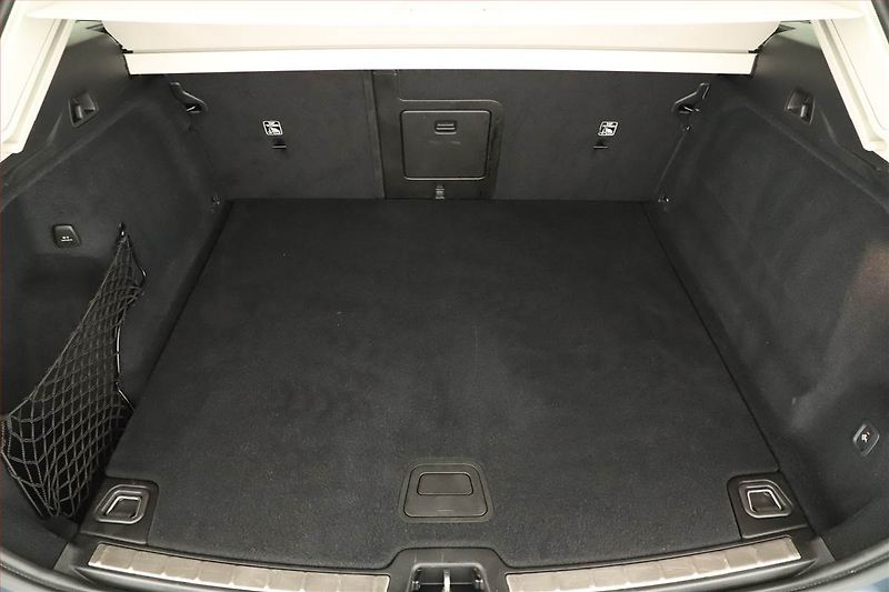 Volvo XC60 (2024) B4 AWD - fotka 18 z 19