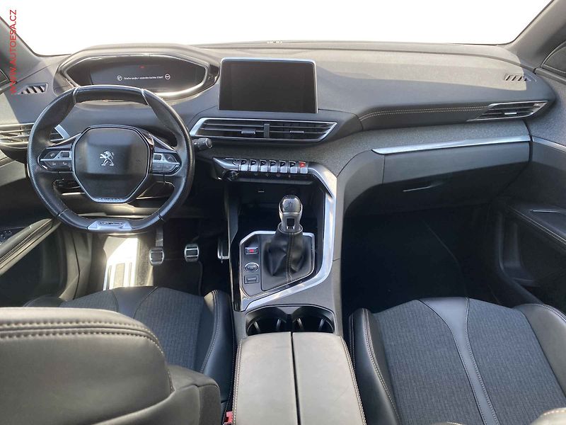 Peugeot 3008 (2019) 1.2 PT, GT Line, LED, navi - fotka 8 z 18