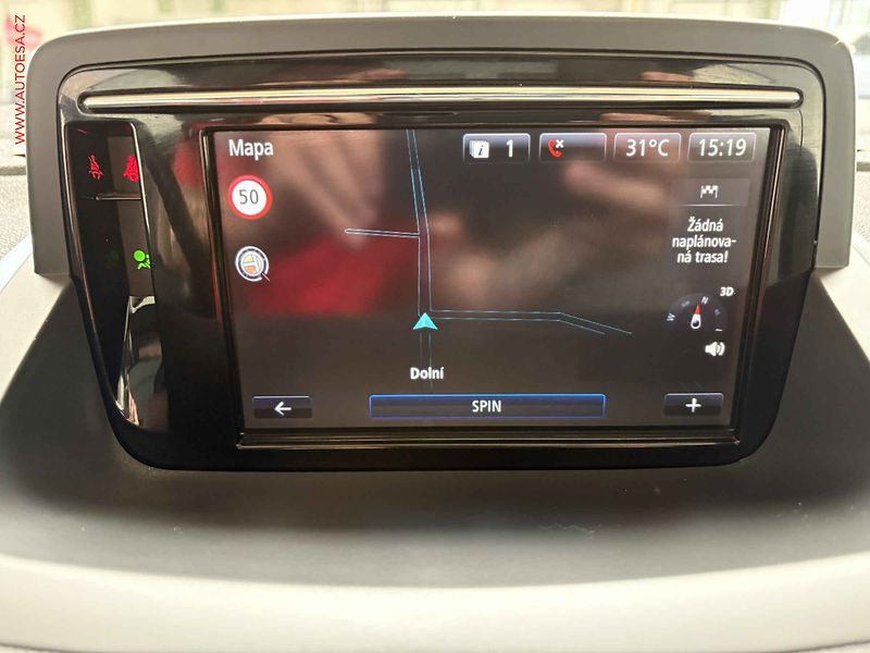Renault Mégane (2014) 2.0 i, Luxe, AT, kůže, navi - fotka 11 z 16